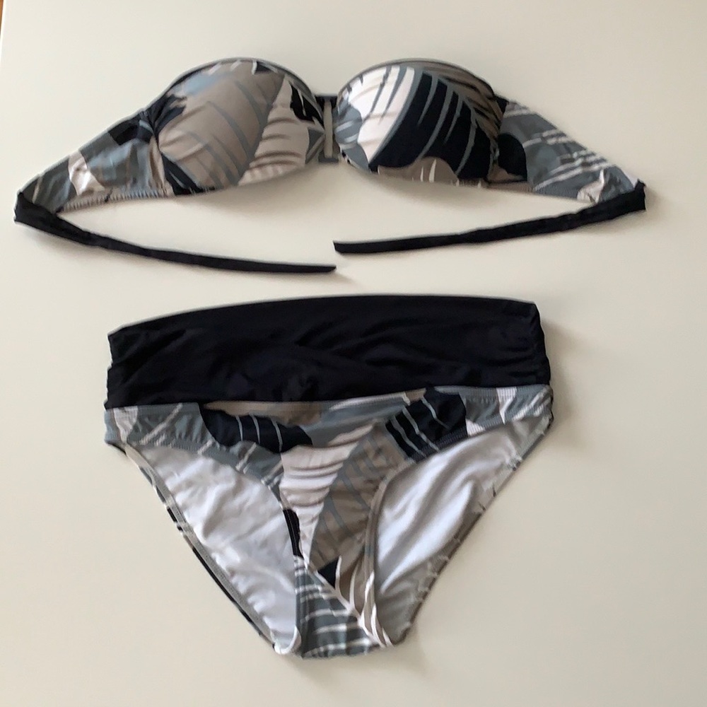 La Vie en Rose Aqua Bikini Size Medium